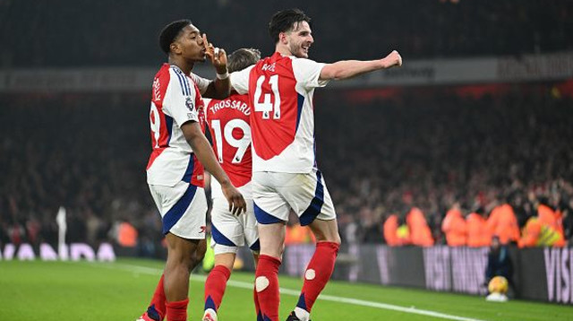 דקלן רייס, ליאנדרו טרוסאר ומיילס לואיס-סקלי (צילום: David Price)