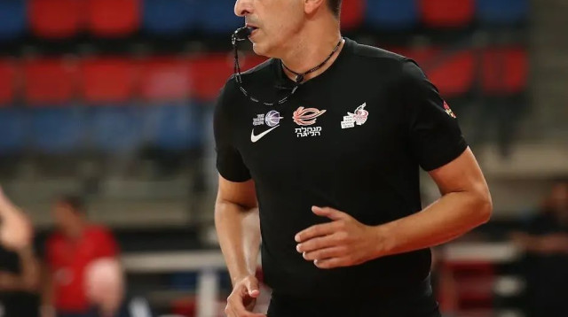 שופט הכדורסל עמית בלק (צילום: אודי ציטיאט)