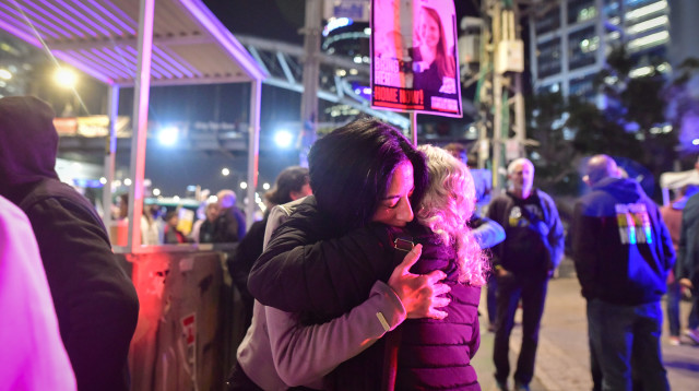 עינב צנגאוקר לאחר ההודעה על עסקת החטופים (צילום: אבשלום ששוני)