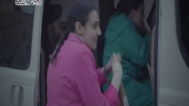 שחרור החטופות (צילום: רשתות ערביות)