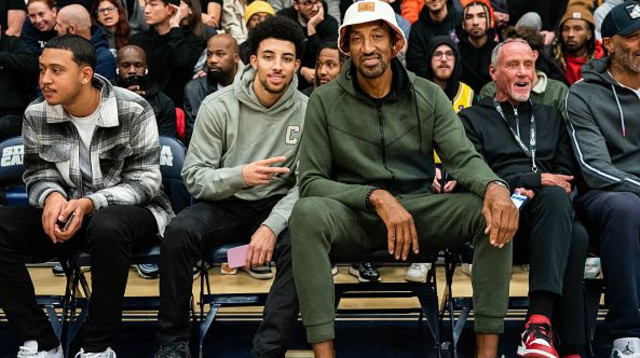 סקוטי פיפן ובנו פיפן ג'וניור, רכז ממפיס גריזליס (צילום: Cassy Athena)