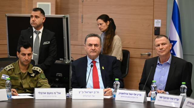 ועדת חוץ וביטחון בכנסת, שר הביטחון ישראל כ"ץ (צילום: יואב דודקביץ/TPS)