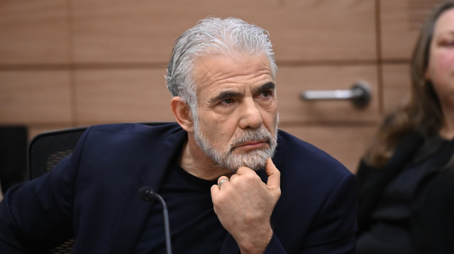 ועדת חוץ וביטחון בכנסת, יאיר לפיד (צילום: יואב דודקביץ/TPS)