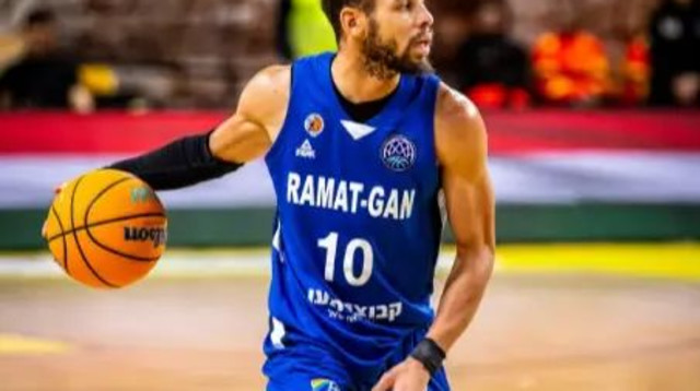 שחקן מכבי רמת גן קנדל מקולום (צילום: אתר רשמי, אתר פיב"א)