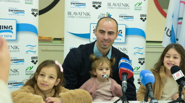 יעקב טומרקין פורש משחייה (צילום: ניב אהרונסון)