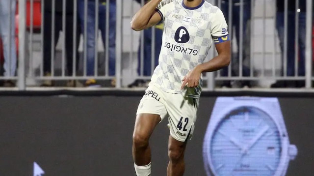 שחקן מכבי תל אביב דור פרץ (צילום: אודי ציטיאט)