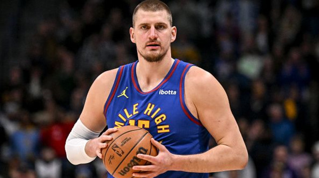 ניקולה יוקיץ' (צילום: AAron Ontiveroz)