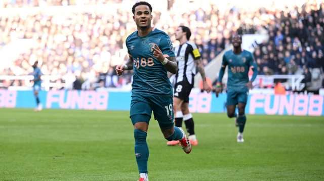 ג'סטין קלייברט שחקן בורנמות' (צילום: GettyImages)