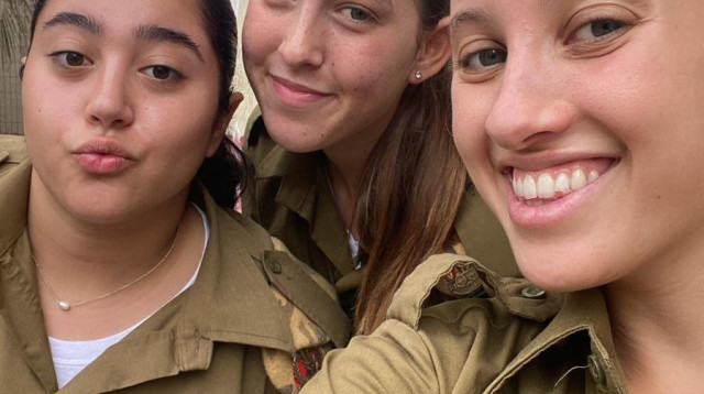 נועם אברמוביץ ז"ל, לירי אלבג ונעמה לוי (צילום: צילום פרטי)