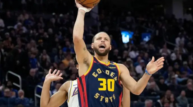 משהו מפריע, וזה מעבר לאגודל. סטף (צילום: GettyImages)