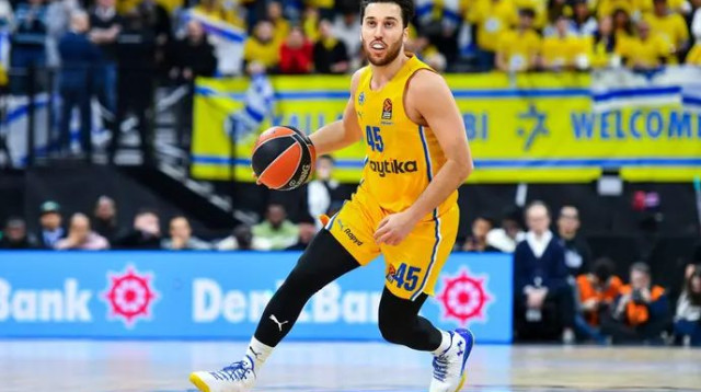 שתי שלשות ברבע הראשון. תמיר בלאט (צילום: GettyImages)