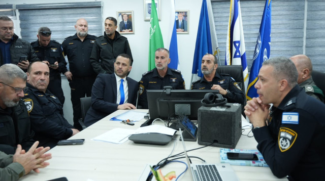 הערכת מצב משטרה (צילום: דוברות המשטרה)