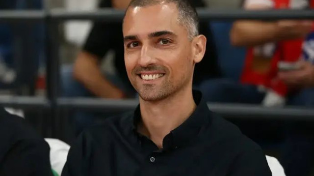 סיפוק בצד של הרצליה. אורלנד (צילום: אודי ציטיאט)