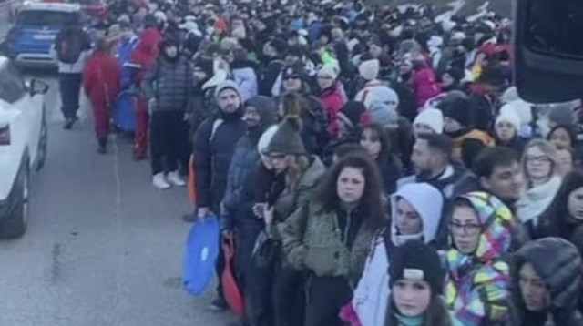 אתר הסקי רוקרסו באיטליה קרס  (צילום: רשתות חברתיות)