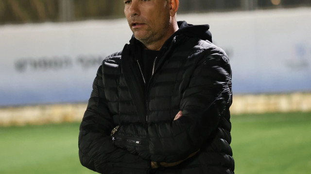 אלי לוי מאמן מ.ס. אשדוד (צילום: דני מרון)