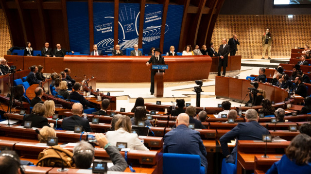 הרב לאו במועצת אירופה  (צילום: imagin)