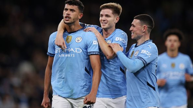 ג'יימס מקאטי מתיאוס נונש (צילום: Alex Pantling - UEFA)