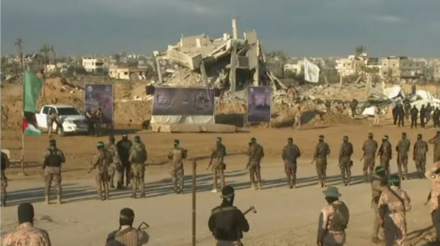 אזור החבירה להעברת החטופים 1.2.25 (צילום: צילום מסך אל-ג'זירה)