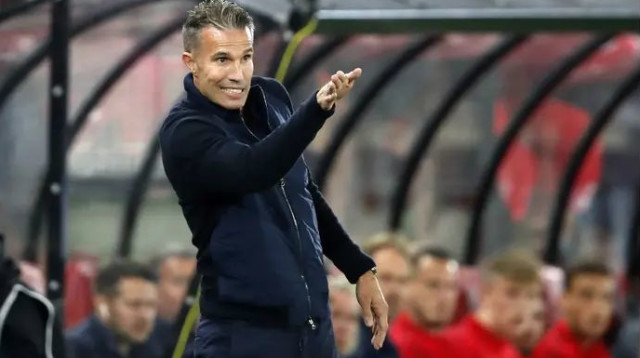 ואן פרסי מאמן הירנביין (צילום: אימג'בנק  GettyImages, ANP)