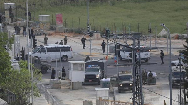 זירת הפיגוע בבקעת הירדן (צילום: רשתות ערביות)