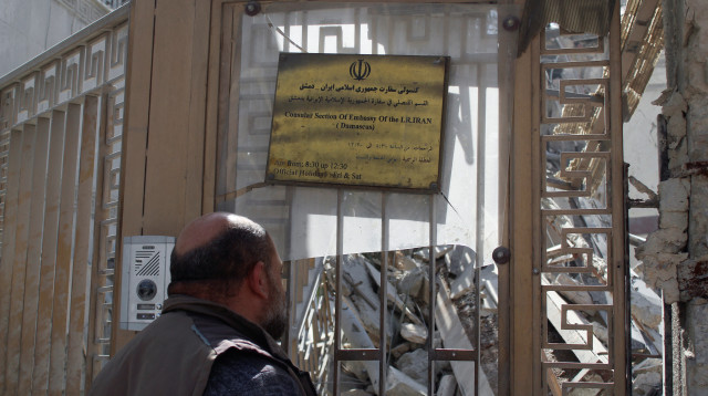 שגרירות איראן בדמשק (צילום: REUTERS/Firas Makdesi)