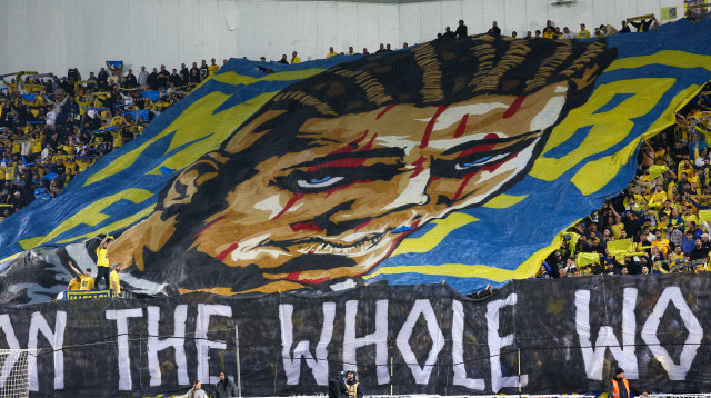 אוהדי מכבי תל אביב (צילום: דני מרון)