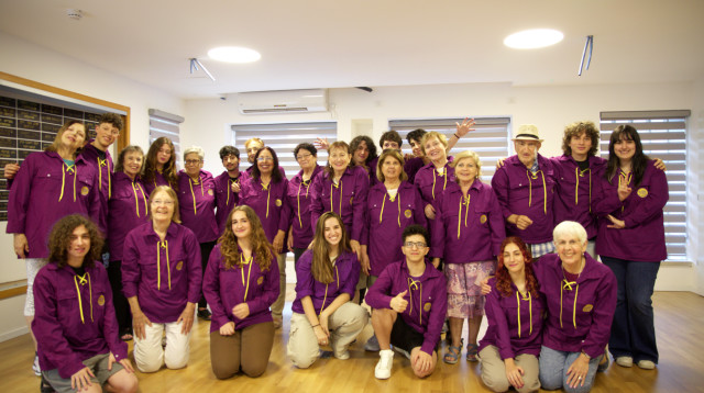 מנהיגות בחולצה סגולה: גפן מאיר והמהפכה הבין-דורית (צילום: ליאל זנג)