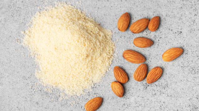 קמח שקדים (צילום: אינגאימג')