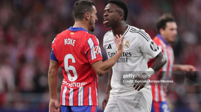 ויניסיוס וקוקה בויכוח סוער בדרבי בשנה שעברה (צילום: Gonzalo Arroyo Moreno)