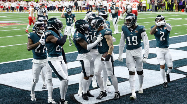 שחקני פילדלפיה איגלס חוגגים בסופרבול (צילום: אימג'בנק  GettyImages, Emilee Chinn)