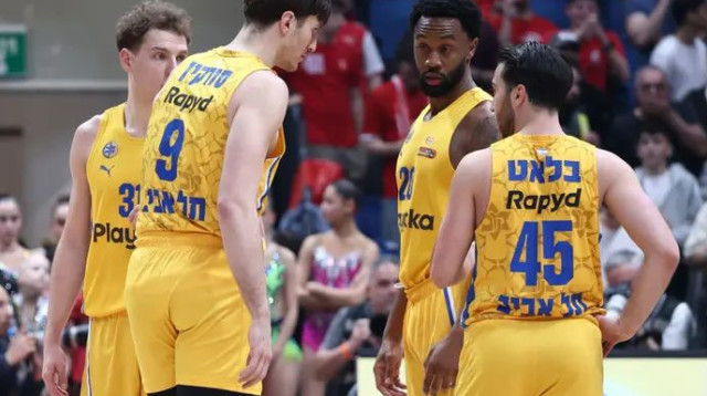 נשארו במשחק בציפורניים בשלושת הרבעים הראשונים. סורקין ורנדולף (צילום: דני מרון)