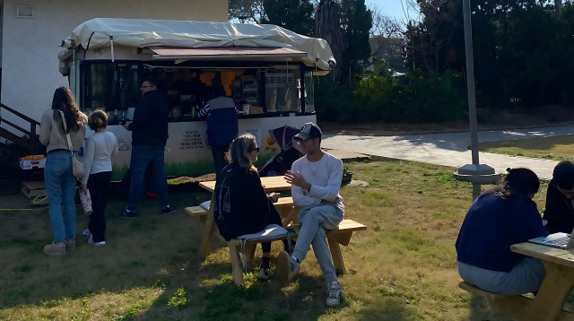 מועבט עם שחר ואלמוג (צילום: אלבום פרטי)