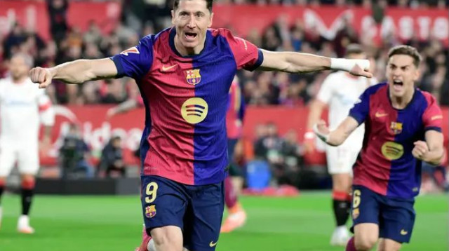 סידר יתרון מהיר. רוברט לבנדובסקי (צילום: GettyImages, CRISTINA QUICLER/AFP)