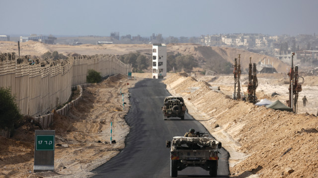 כוח צה''ל בציר פילדלפי (צילום: רויטרס)