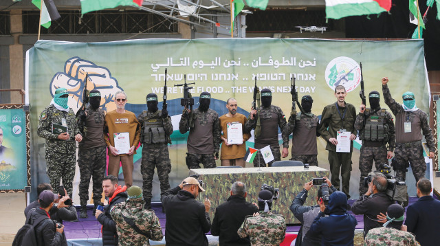 חטופים (צילום: רויטרס)