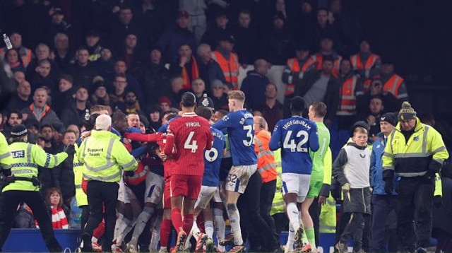 סיום דרבי סוער ודרמטי (צילום: Carl Recine)