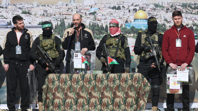 שגיא דקל חן, סשה טרופנוב ויאיר הורן (צילום: רויטרס)