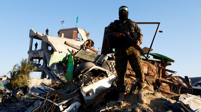 מחבלי חמאס (צילום: REUTERS/Hatem Khaled)