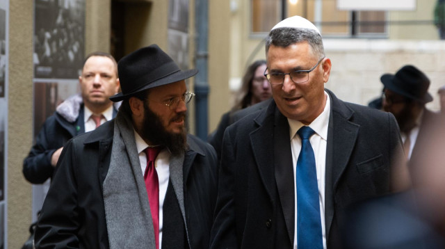 הרב שמואל אוירכמן  (צילום: חב"ד)