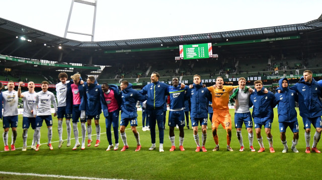 שחקני הופנהיים חוגגים (צילום: GettyImages, Stuart Franklin)