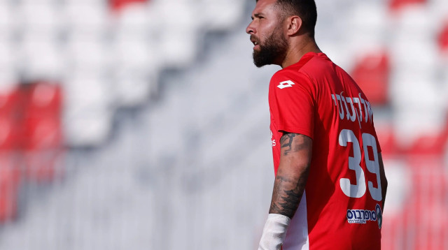 גולן אלקסלסי שוער הפועל עפולה (צילום: מאור אלקסלסי)