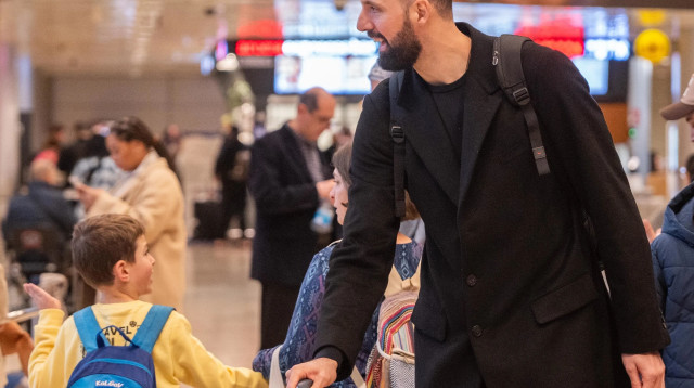 שחקן מילאנו ניקולה מירוטיץ' מבקר בישראל (צילום: עיבוד תמונה, מרחבי הרשת)