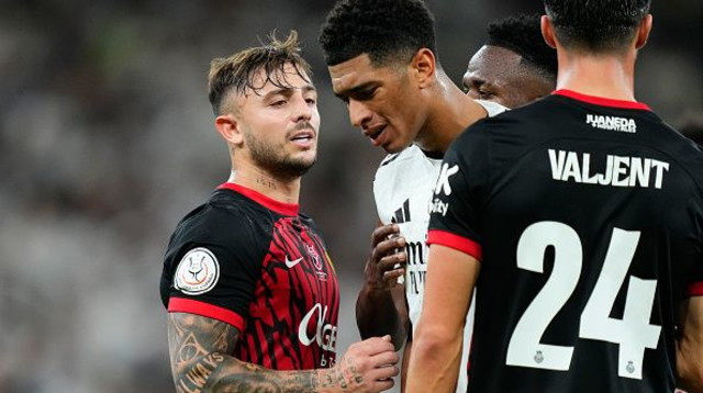 ג'וד בלינגהאם מריאל מדריד ופאבלו מפאו ממאיורקה (צילום: NurPhoto)