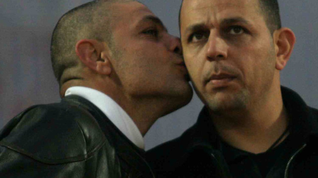 חזי שירזי עם אחיו, ניצן שירזי ז"ל (צילום: עדי אבישי)