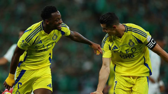 ג'ון דוראן וכריסטיאנו רונאלדו לפני האדום הביזארי (צילום: Al Nassr FC)