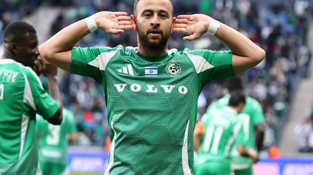 דיא סבע שחקן מכבי חיפה חוגג שער (צילום: דני מרון)