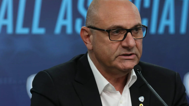 יו"ר ההתאחדות לכדורגל שינו זוארץ (צילום: שלומי גבאי)