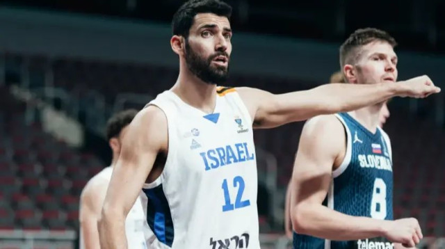 שחקן נבחרת ישראל רפי מנקו (צילום: אתר רשמי, אתר פיב"א)