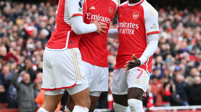 שחקני ארסנל, בוקאיו סאקה, גבריאל, וויליאם סאליבה (צילום: GettyImages)