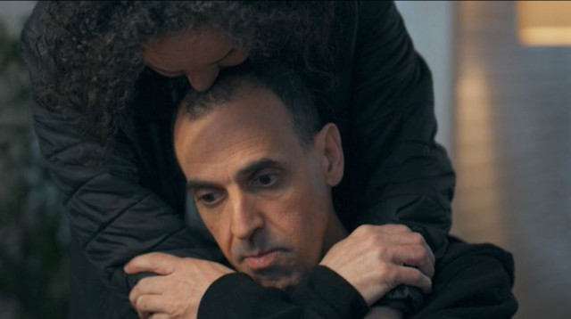 אלי שרעבי ב"עובדה" (צילום: צילום מסך קשת 12)